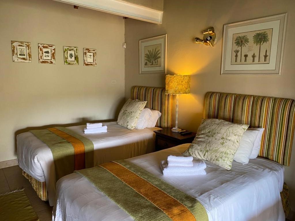 Croc River Lodge Komatipoort Eksteriør bilde